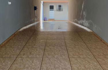 Confortavél Apartamento com AC, perto do Aeroporto - Foto 2