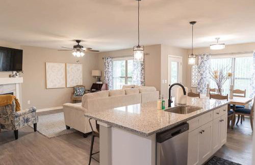 Brand New 2 Bedroom with Office - Foto 1