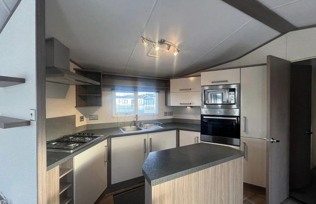 2 bed Platinum-sleeps 6-decking-free Parking - Foto 5