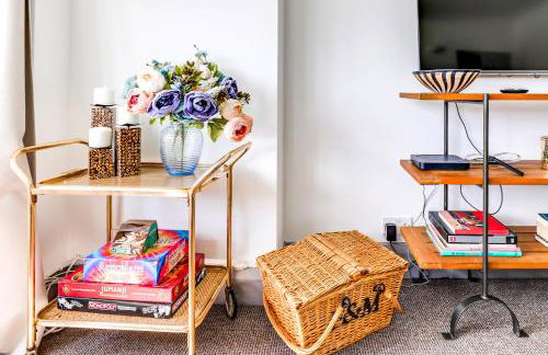 Wisteria Apt Spacious 3BR & Balcony - Photo 29