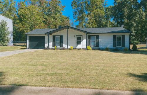 Quiet Stylish Stay with Office Space near Downtown - Foto 33