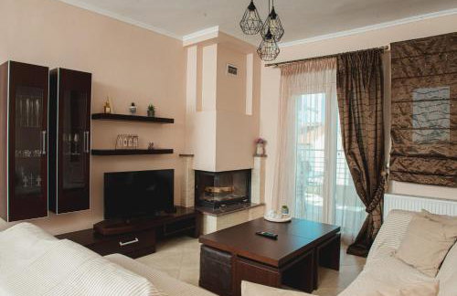 Ellie's Hospitality - Photo 13