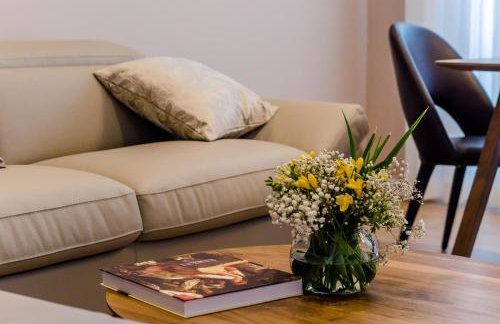 New Art Apartment - Photo 17