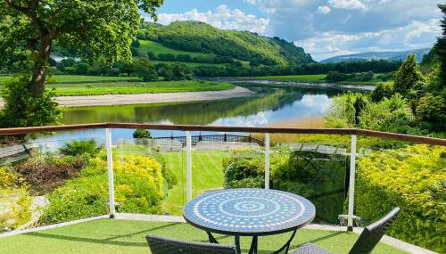 Detached Riverside Family Home on the River Conwy, Snowdonia, 6 Guests - Foto 1