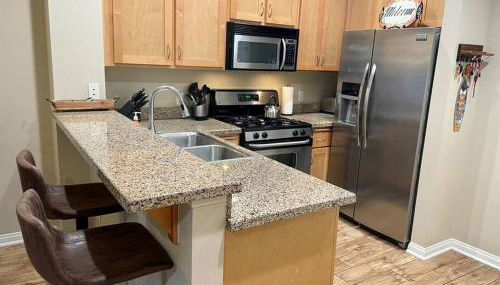 28 NIGHT MINIMUM in the Gaslamp Quarter by Petco Park, pool, jacuzzi, dogs ok - Foto 2