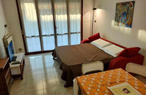 Residence MokyA1-piscina, WiFi, giardino, garage - Foto 15