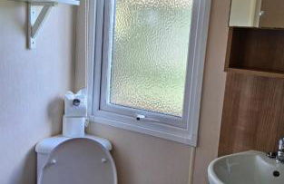 Cosy caravan in Billing Aquadrome - Photo 25