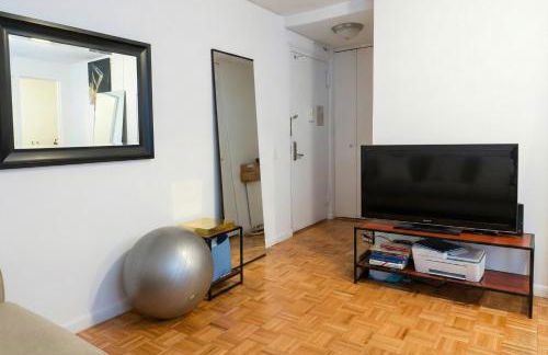 Skyline with Hudson Views Modern Battery Park Stay - Foto 5