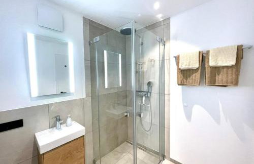 Smart Living Worms - Photo 26