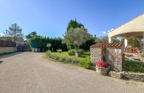 Awesome Home In Aramon With Outdoor Swimming Pool - Foto 11