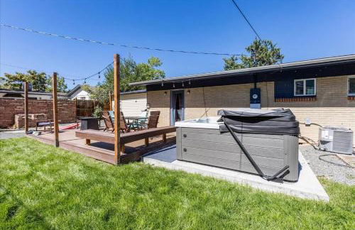 Arvada home w hot tub & BBQ - Photo 27