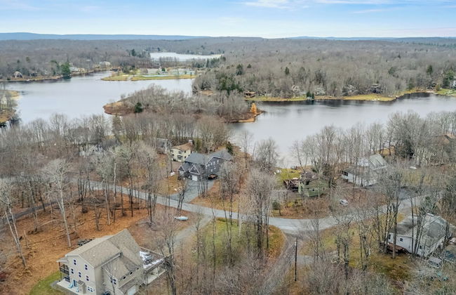 Chalet All Day Avantstay Lakeside, Firepit, Shared Pool - Foto 68