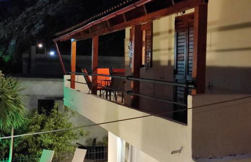 EfisHouse - Photo 19