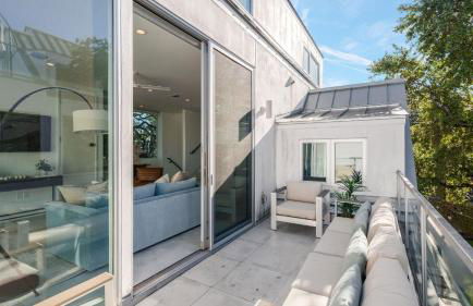 Sleeps 32 Private Compound w Putting Green Bouldin Collective by AvantStay - Foto 71