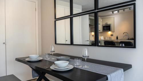 Modern 2 Bed Apartment Near Gatwick - Foto 5