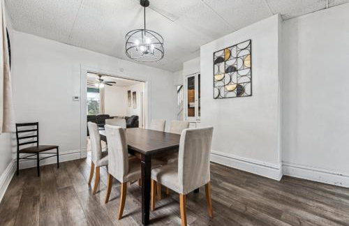 Modern Family Friendly Home 3 Bedroom Great Location - Foto 9