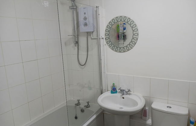 Cosy 1-bed Apartment in Swindon, Private Parking - Foto 12