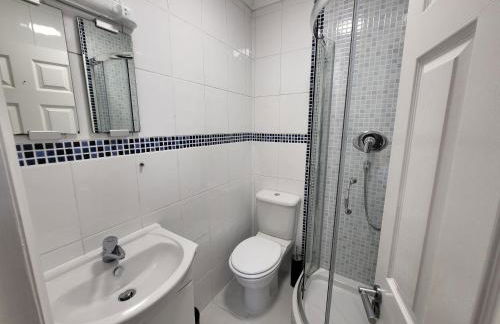 Tooting Bec Central Apartment by London Tube - Photo 11