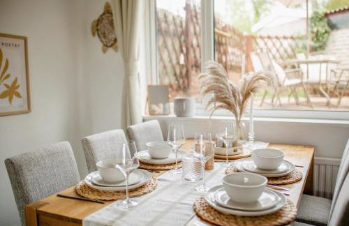 Serene Boho Retreat: White Oak Charm House 10ppl - Foto 33