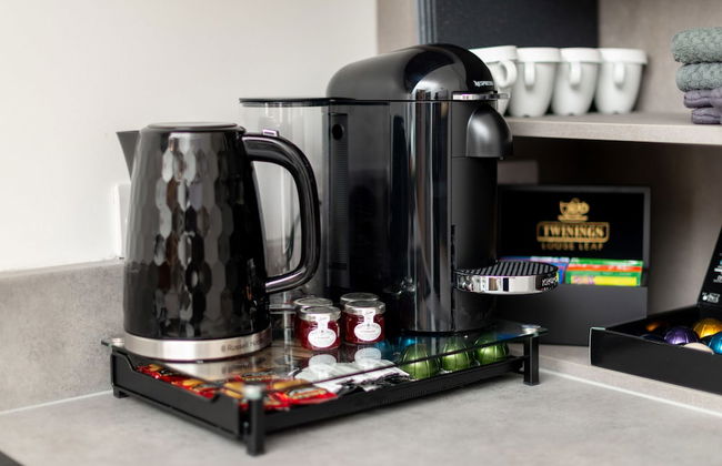 Luxury Georgian City Retreat - Hot Tub - Patio - Photo 20