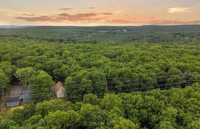 Alpine Serenity by Avantstay Beach + Lake Access Theater, Deck, Playroom - Foto 54