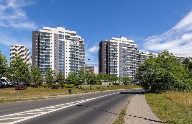 5th Floor Studio in Katowice by Renters - Photo 18