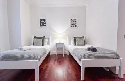 Luxury 3-Bed Apartment in Marylebone near Oxford Street & Baker Street by Staylio - Foto 6