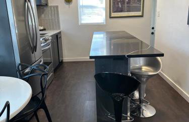 Modern Ranch near Knapp Center, Downtown - Foto 24