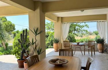 Comfortable Home - Photo 5