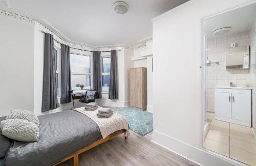 Modern 2Bed North London Flat by D3 Short Stay, Sleeps 6, Private Yard - Foto 19