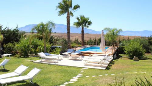 Isola del sole, Appartamenti con piscina - Foto 3, Garden view