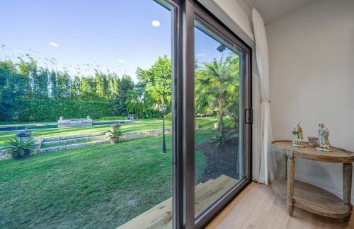 The Garden House Hot Tub Pool and Lush Garden Oasis - Foto 7