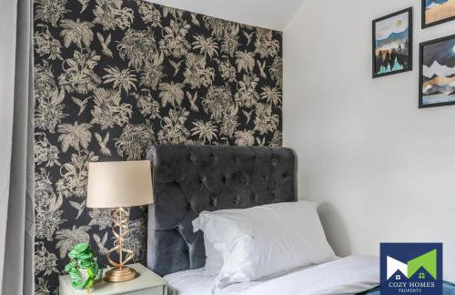 Spacious and Comfy 5 Bed, 2 Bath House with POOL TABLE, near HS2, Solihull, NEC - Foto 25