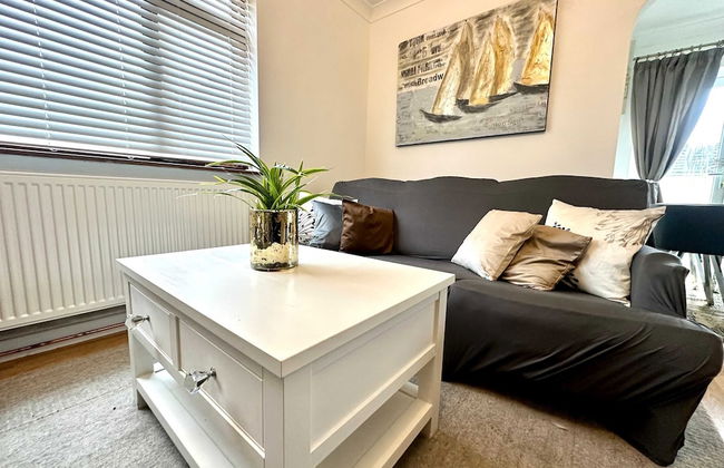 3 Bedroom Homely Retreat Near Slough - Foto 2