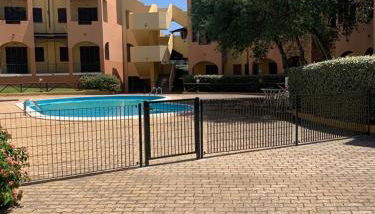 Beautiful Apartment with Swimming Pool - Photo 2