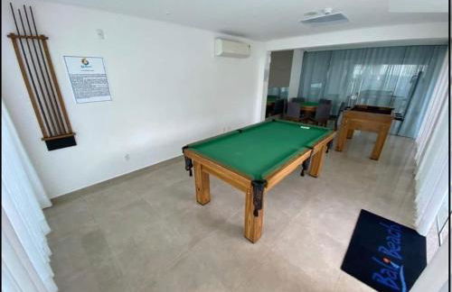 Apê estilo Resort c/ pé na areia e vista mar, próximo ao Beto Carrero - Foto 42