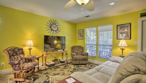 Cloud 9 On The Coast Less Than 1 Mi to Beach! - Foto 4