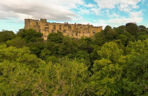Durham City Centre Hideaway - Terrace with View & Parking - Photo 16