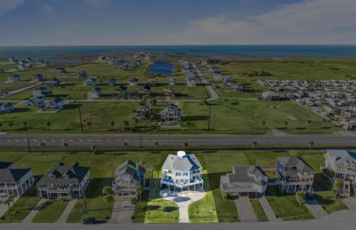 3-story beach house with incredible ocean views, steps to the beach - Photo 46