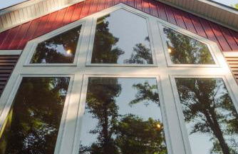 Modern 2 BD cabin with hot tub & Games & Central Loc - Foto 55