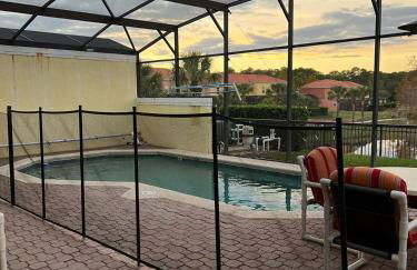 Lakefront Retreat 4BR-3BA Pool Home Near Disney - Foto 3