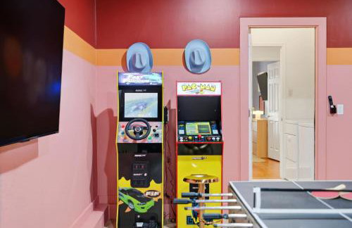 Sparkling Pool Hot Tub Game Room Kids Area - Foto 33