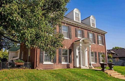 Iconic Historic Home - Foto 24