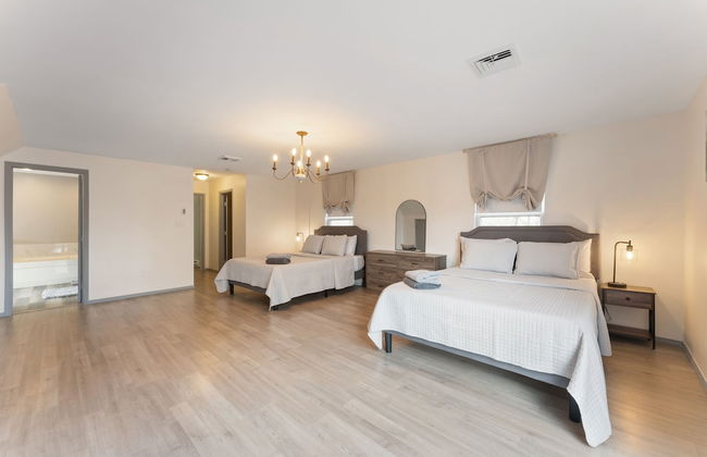 Amazing Vacation House In Poconos~hottub~game Room 6 Bedroom Home - Foto 10