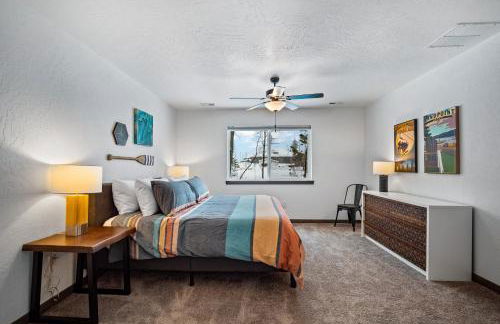 Elk Grove Getaway - Photo 14