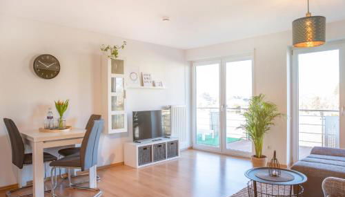 FAIRflats: Küche, Balkon, Arbeitsplatz, Aufzug - Foto 4