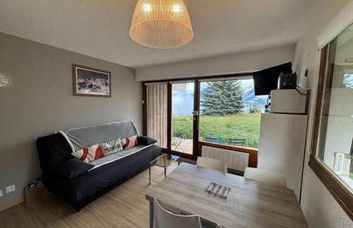 Appartement rénové 2 pièces, 4 couchages, au pied des pistes à Auris - FR-1-297-344 - Foto 1