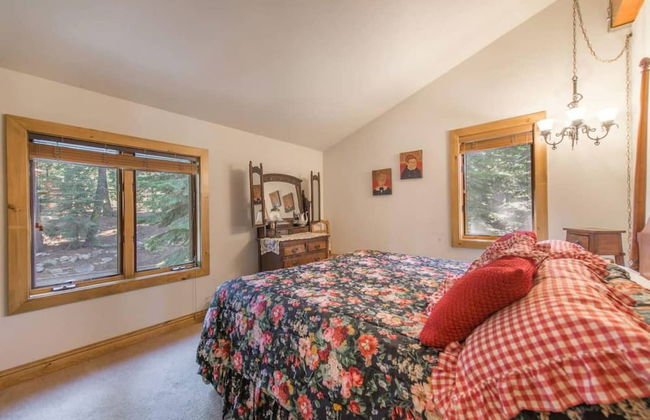 Ellis Peak by Avantstay Beautiful Mckinney Cabin w/ Filtered Lake Views - Foto 5