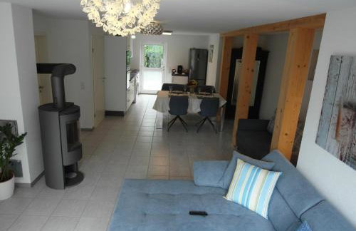 Casa Elea, die Ferienwohnung mit Terrasse und Garten am Tor zum Bodensee - Foto 18