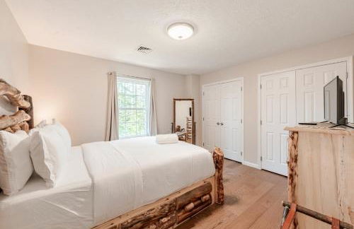 The Hangout Haven - Theater, Hot tub, Pickleball, Ping pong, Firepit - Foto 17